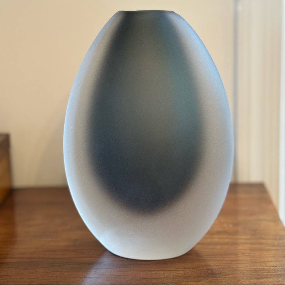 Orrefors velvet vase Lena Bergström